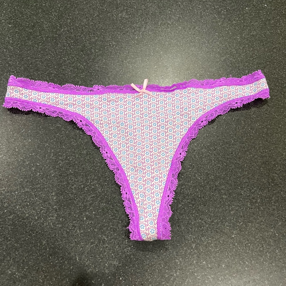 Victoria’s Secret Purple Lace Thong Size Medium